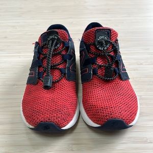 New Balance Kid's Fresh Foam Vero Racer V1 Running Shoe, Size Little Kids 12